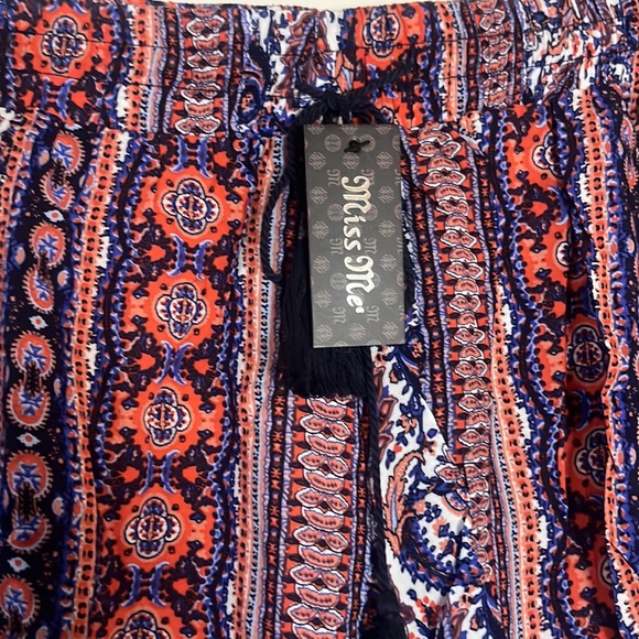 Miss Me NWOT boho print shorts - Picture 4 of 6